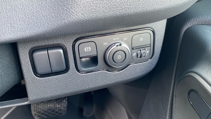 Mercedes-Benz Sprinter E414 L3 Electric Rwd 100kW 113kWh Pro Van Auto - Image 37